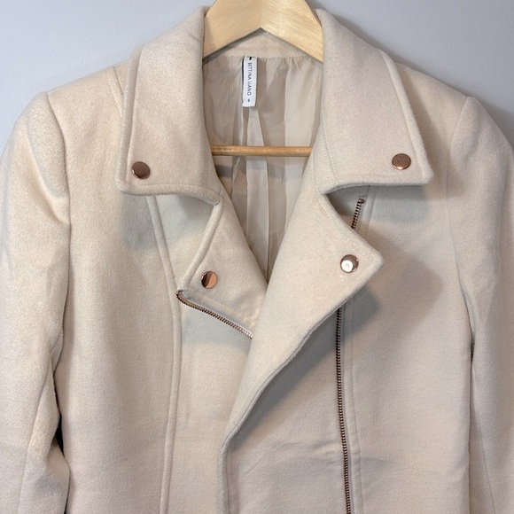 Bettina Liano Lux Cream Coat with Rose Gold Detailing XS - Picture 2 of 7